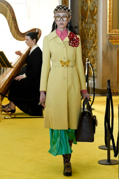 Look 84